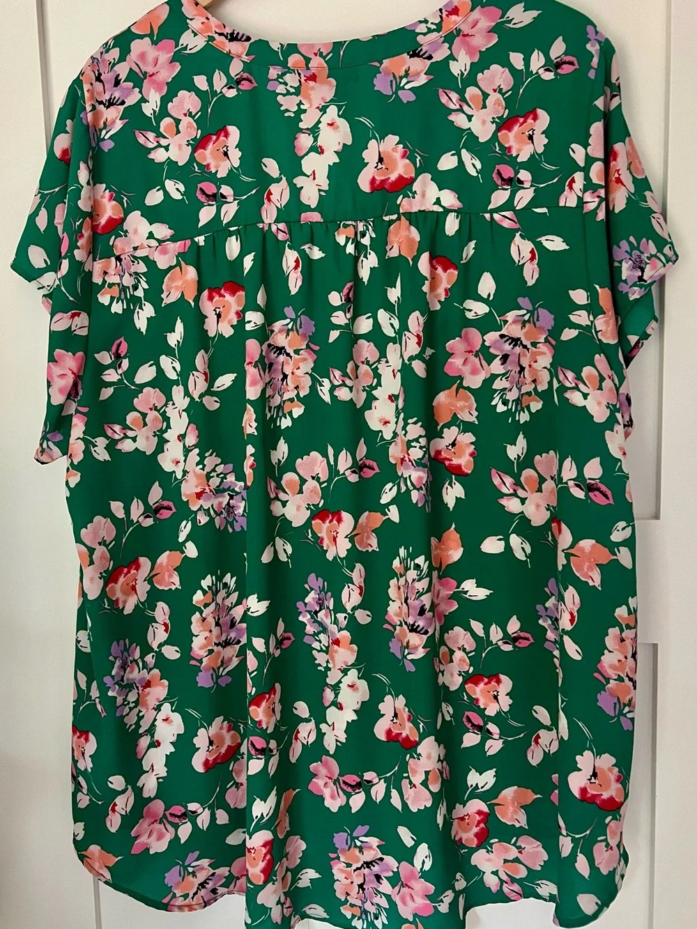 Torrid Size 3 Green Garden Floral High Low Blouse Plus Size 22 24 - Picture 3 of 11